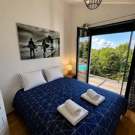 Between Pool & Forest - Air Conditioning *
