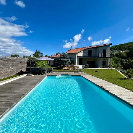 Between Pool & Forest - Air Conditioning Villa *