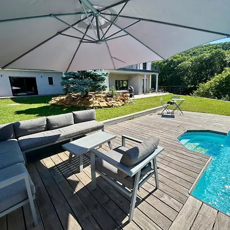 Between Pool & Forest - Air Conditioning Vila
